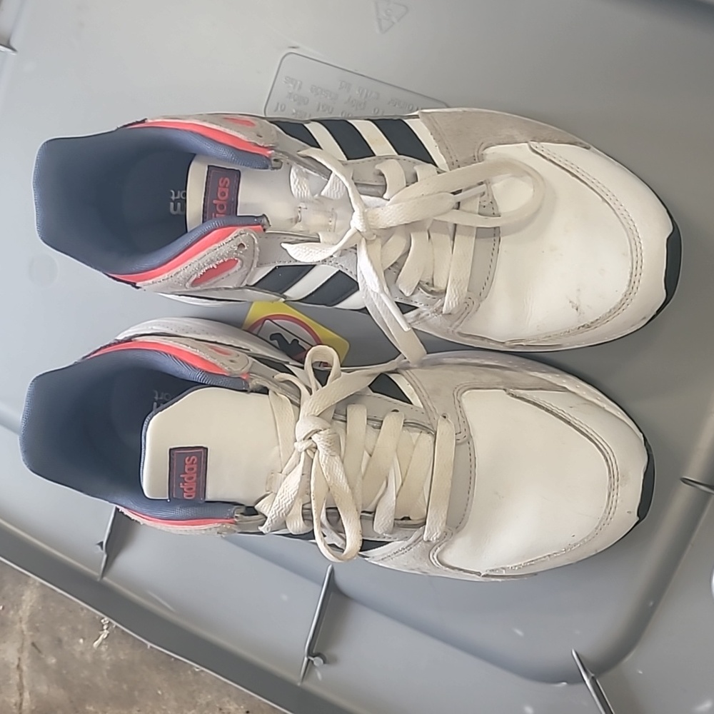 Adidas Cloud Foam shoes men's size 9